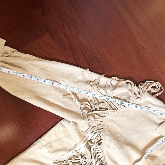Saks Fifth Ave 100% suede top with fringe- vintage buttery soft amazing luxury - Picture 17 of 17